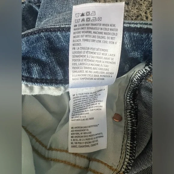 American Eagle Slim Straight-Leg Jeans Size: 32x32 - Picture 5 of 11